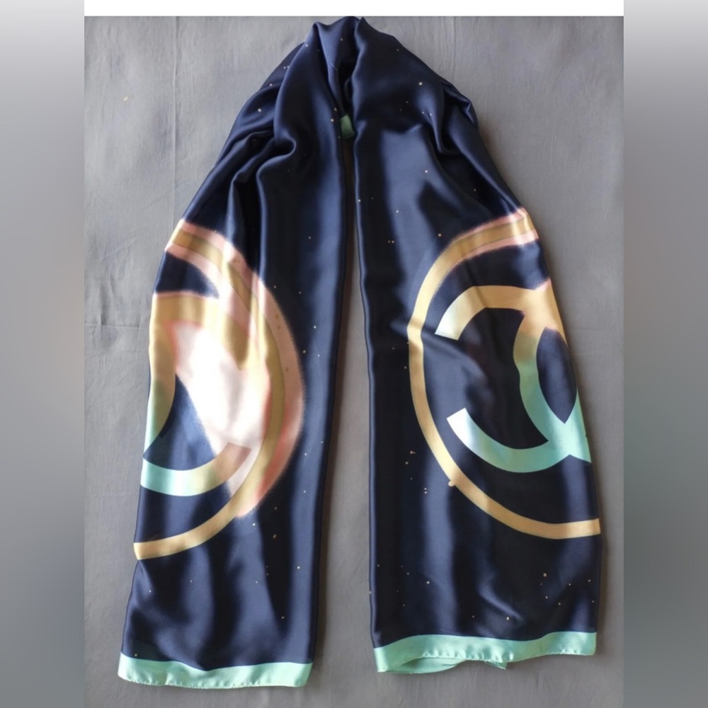 Chanel Scarf Shawl Wrap Stole Monogram CC Logo Multicolor Soie Silk 100% France